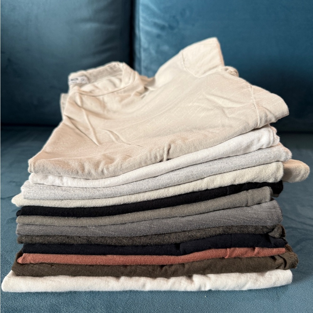 Lot of 12 Buck Mason T-shirts size men’s extra small